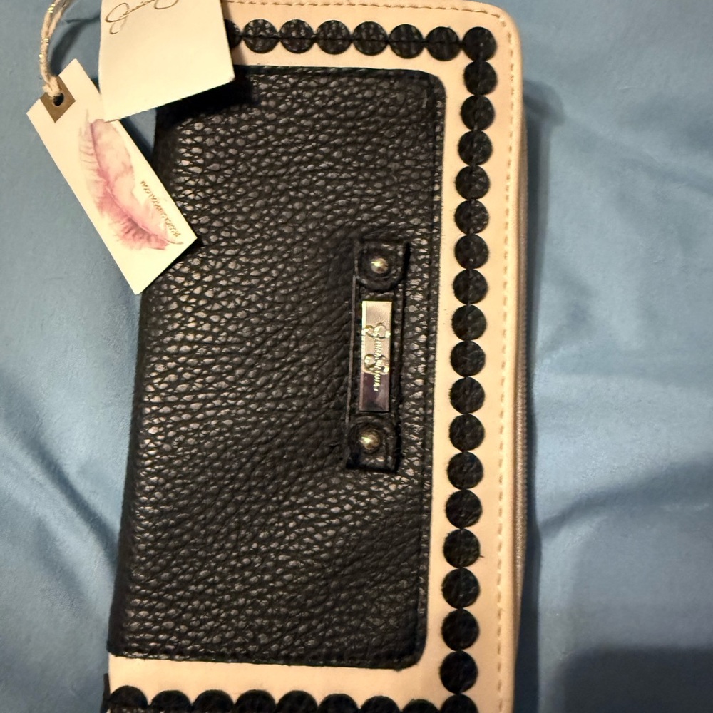 Jessica Simpson Black and Cream Wallet